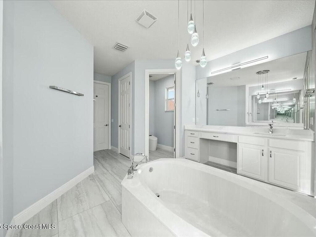 475 Stoney Brook Farm Court, Vero Beach, FL 32968