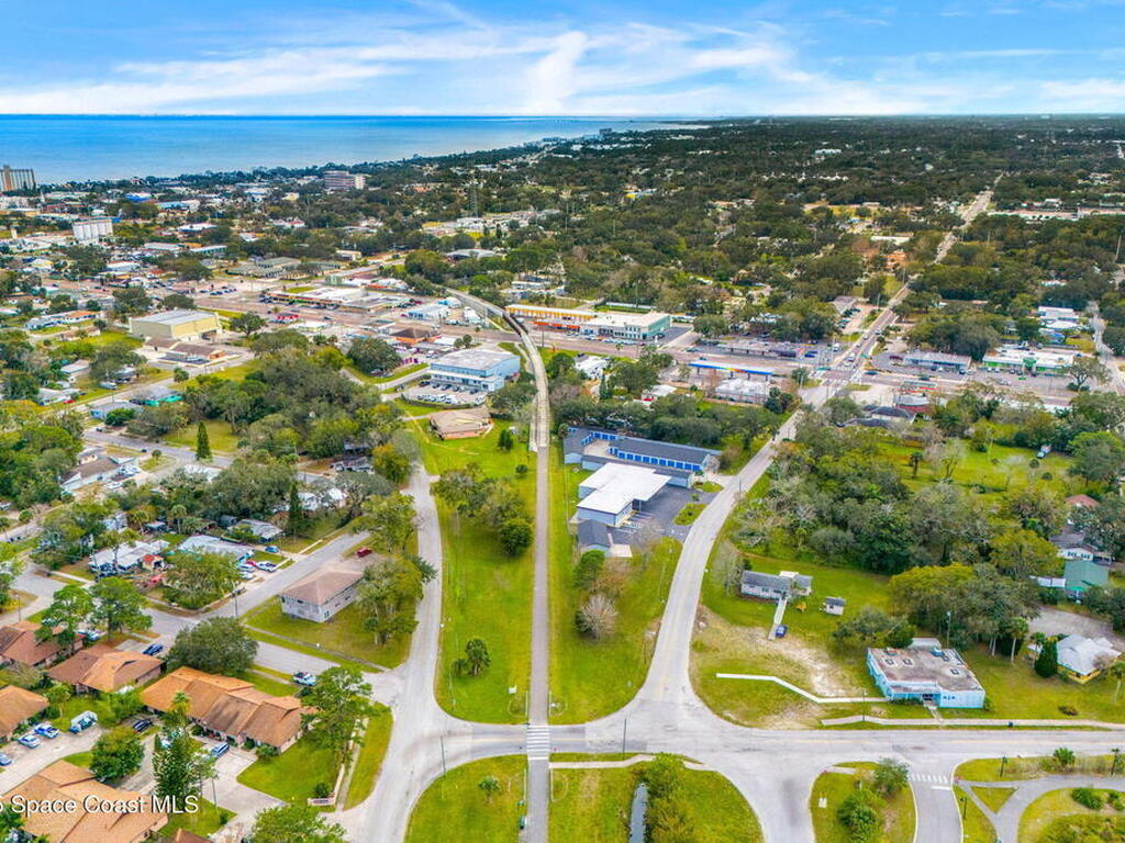 17 N Park Avenue, Titusville, FL 32796