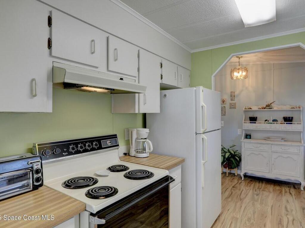 816 Vireo Drive, Barefoot Bay, FL 32976