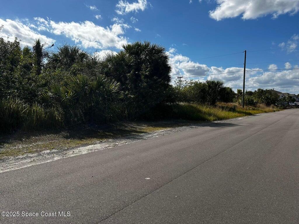 572 Lambert Street, Palm Bay, FL 32908