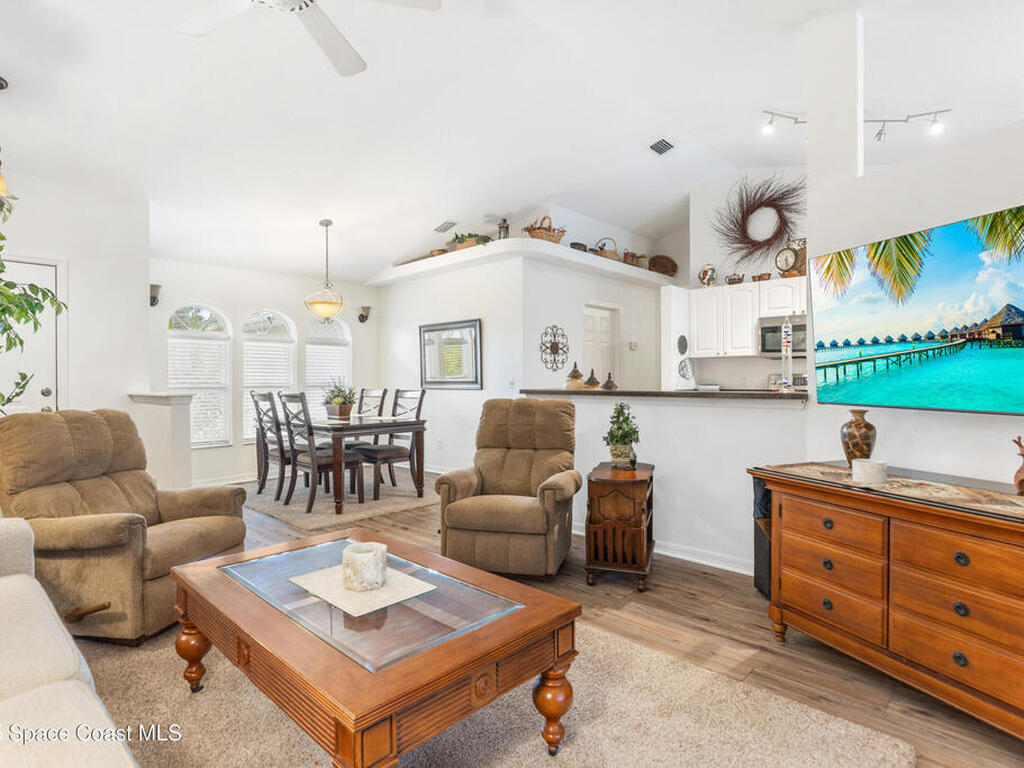 271 Fleming Street, Sebastian, FL 32958