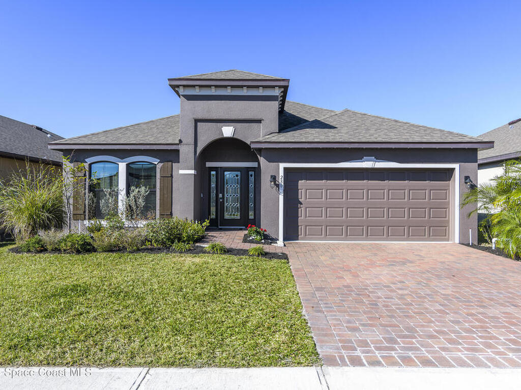 280 Wiregrass Avenue, West Melbourne, FL 32904