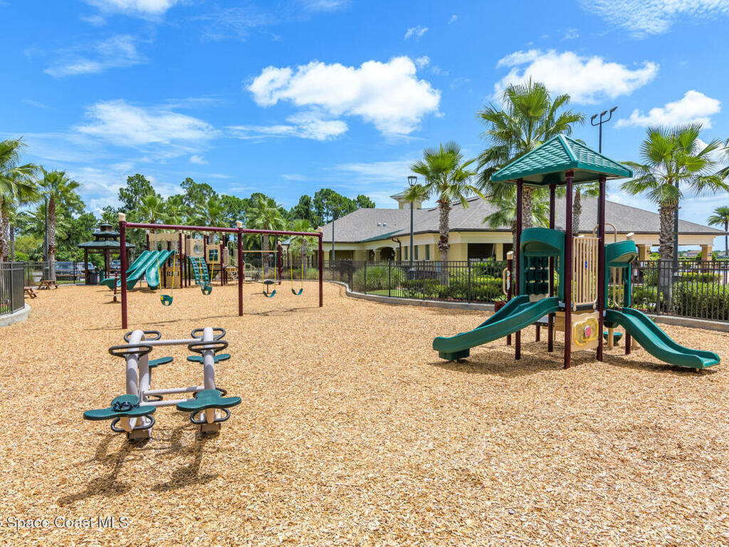 280 Wiregrass Avenue, West Melbourne, FL 32904