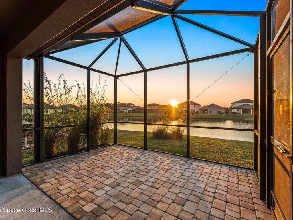 280 Wiregrass Avenue, West Melbourne, FL 32904