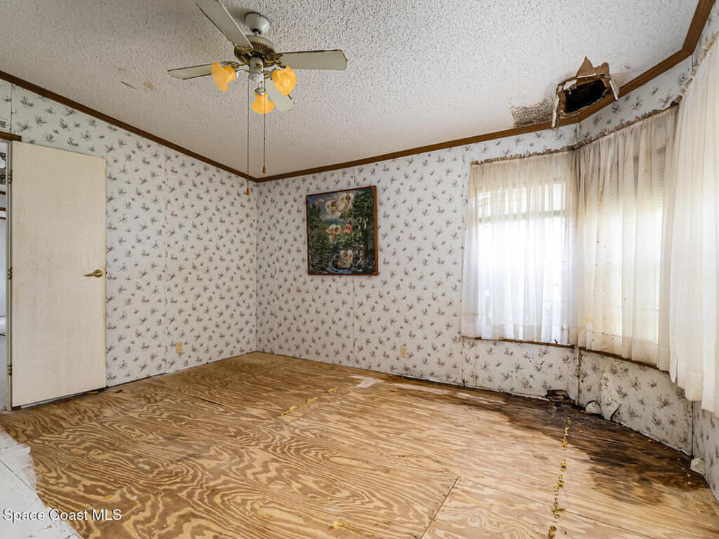 2443 Bradford Court, Mims, FL 32754