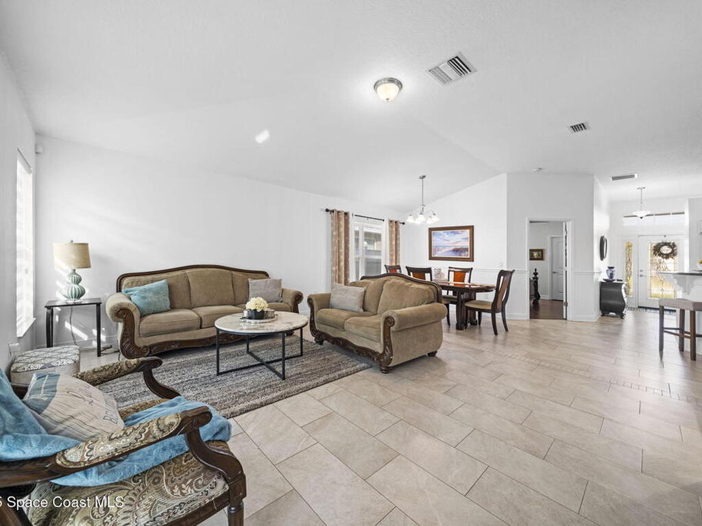 202 Secret Drive, West Melbourne, FL 32904