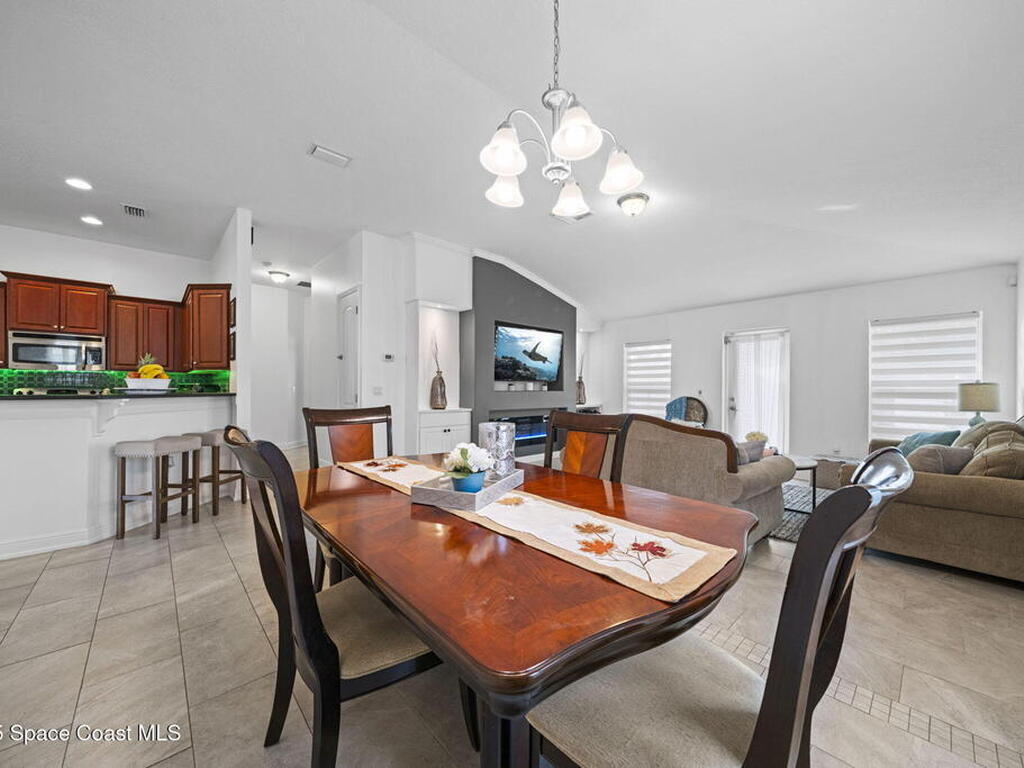 202 Secret Drive, West Melbourne, FL 32904