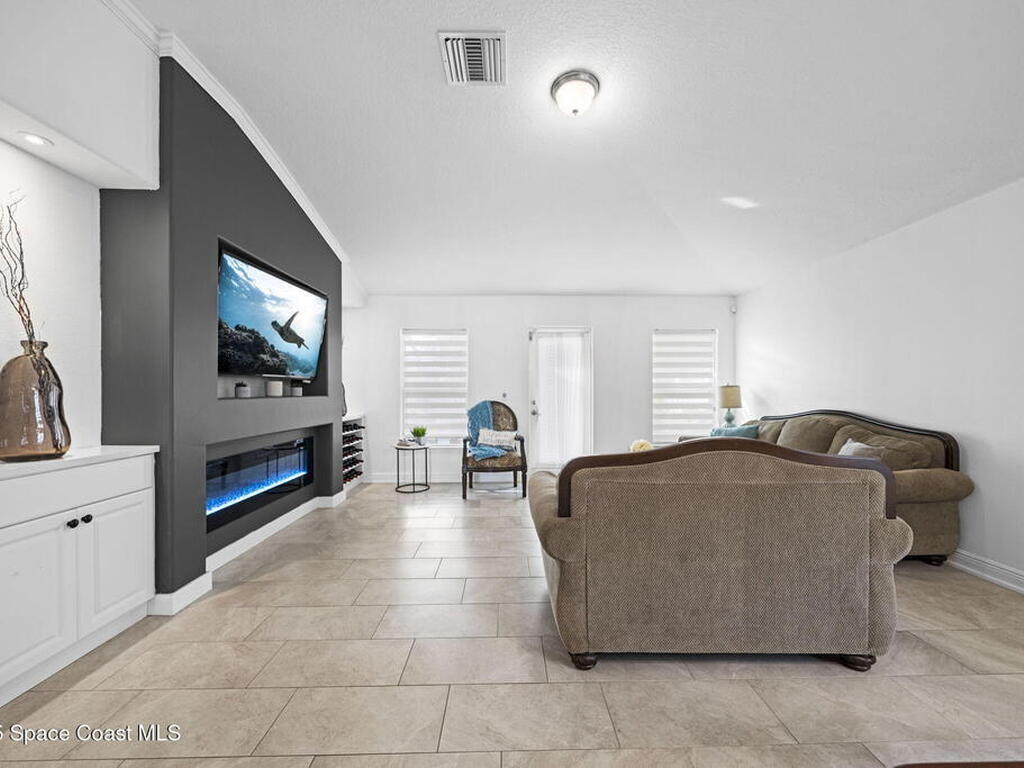 202 Secret Drive, West Melbourne, FL 32904