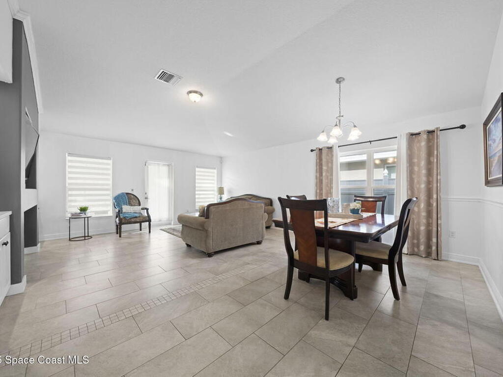 202 Secret Drive, West Melbourne, FL 32904