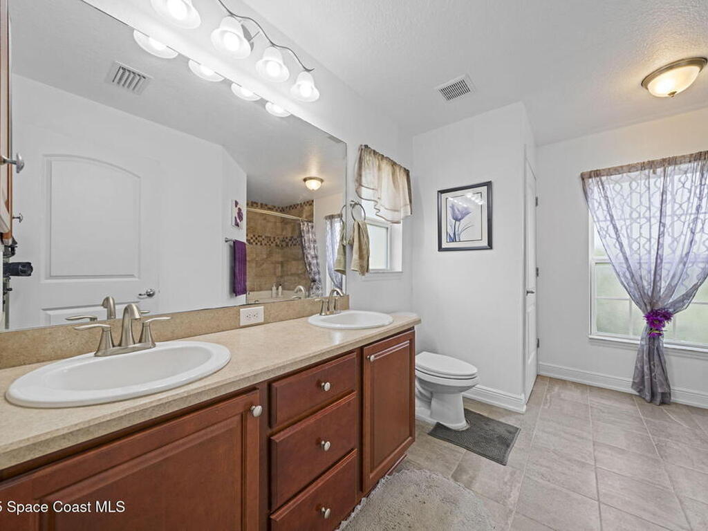 202 Secret Drive, West Melbourne, FL 32904