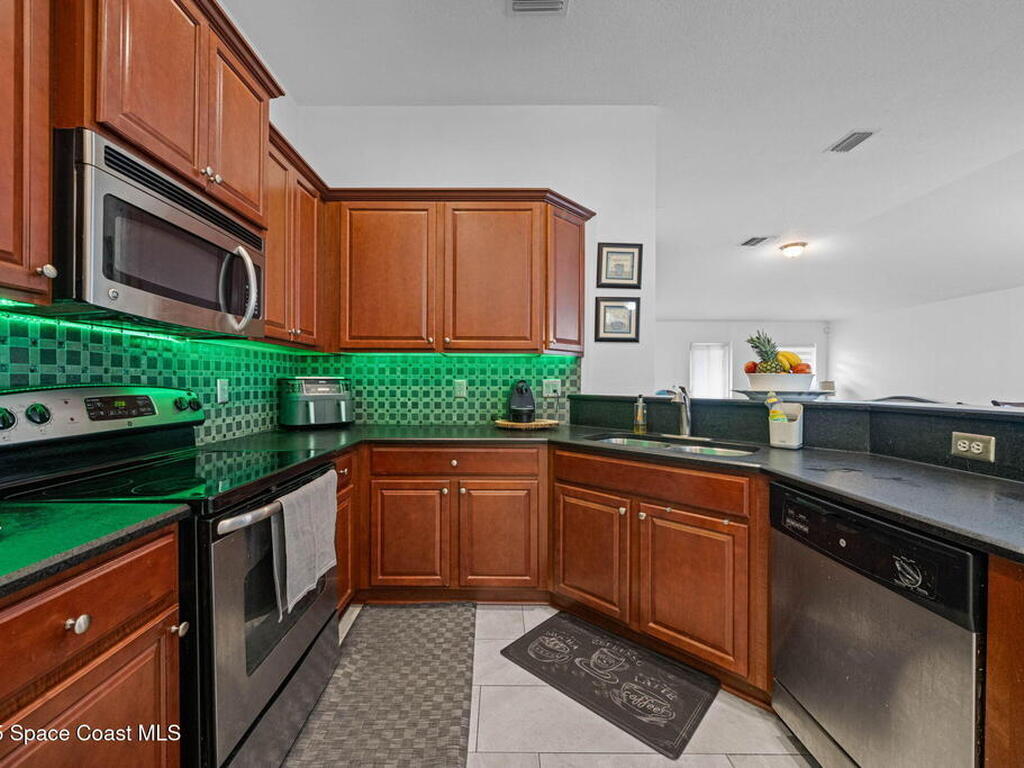 202 Secret Drive, West Melbourne, FL 32904
