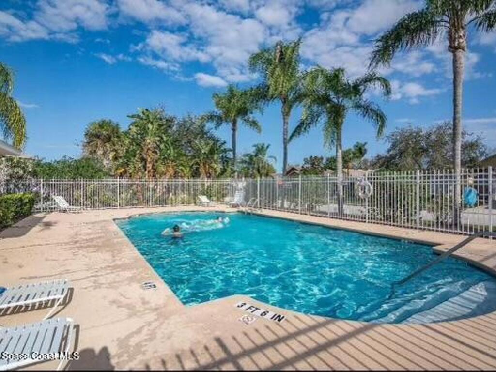1237 White Oak Circle, Melbourne, FL 32934
