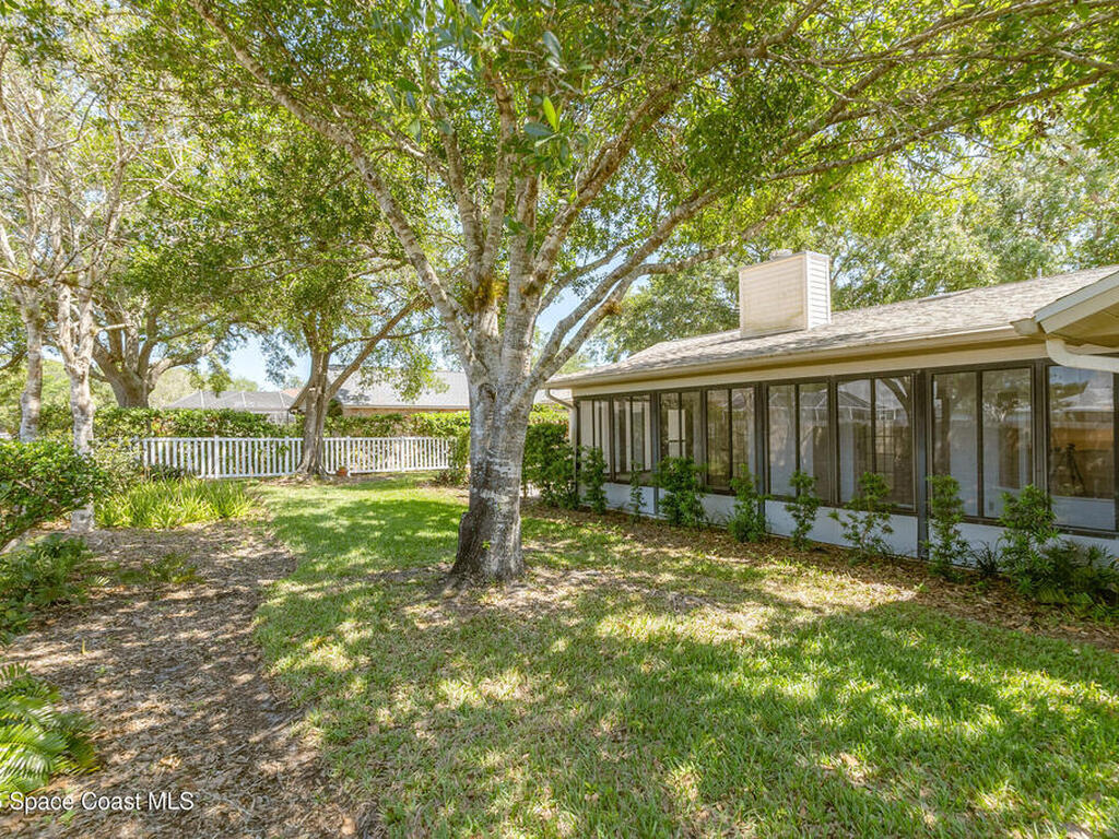 550 Lake Ashley Circle, Melbourne, FL 32904