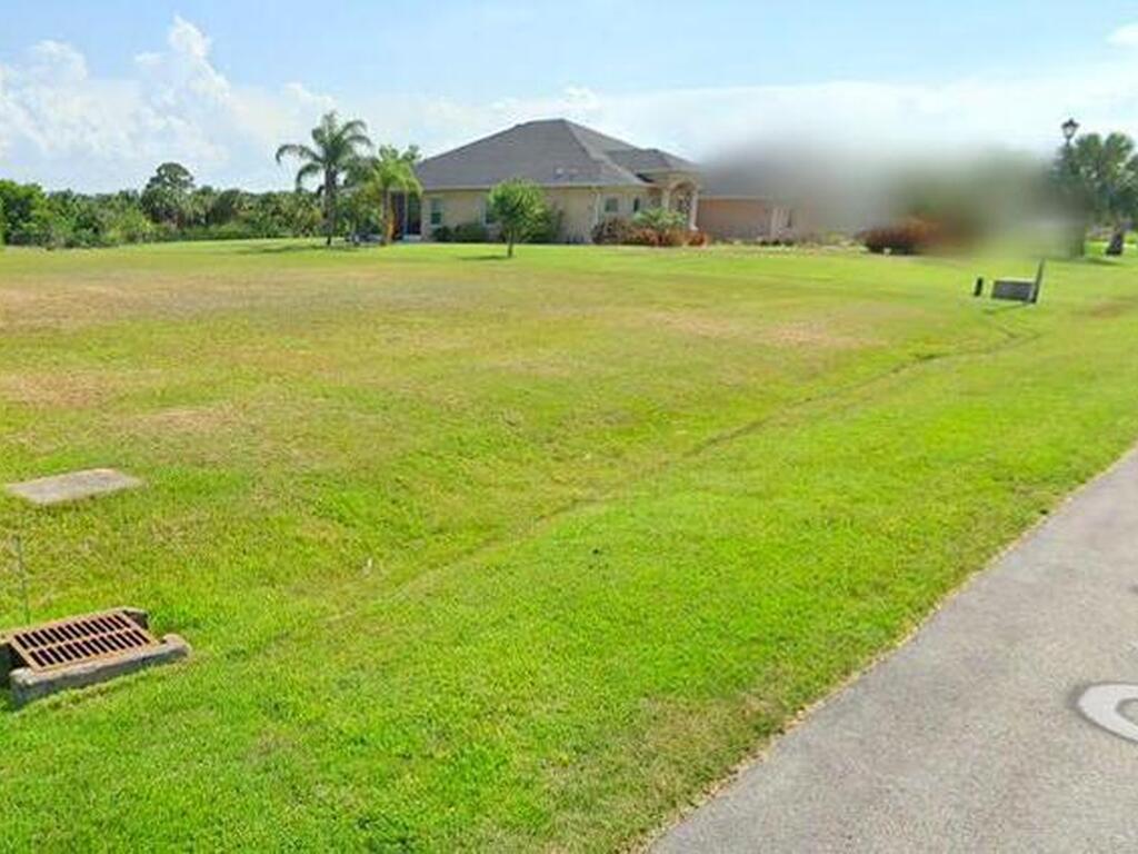 3969 Gardenwood Circle, Grant-Valkaria, FL 32949