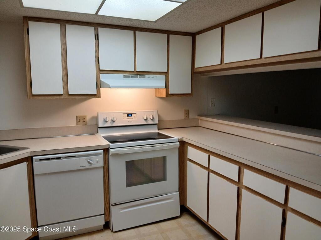 1698 NE Sunny Brook Lane, Palm Bay, FL 32905