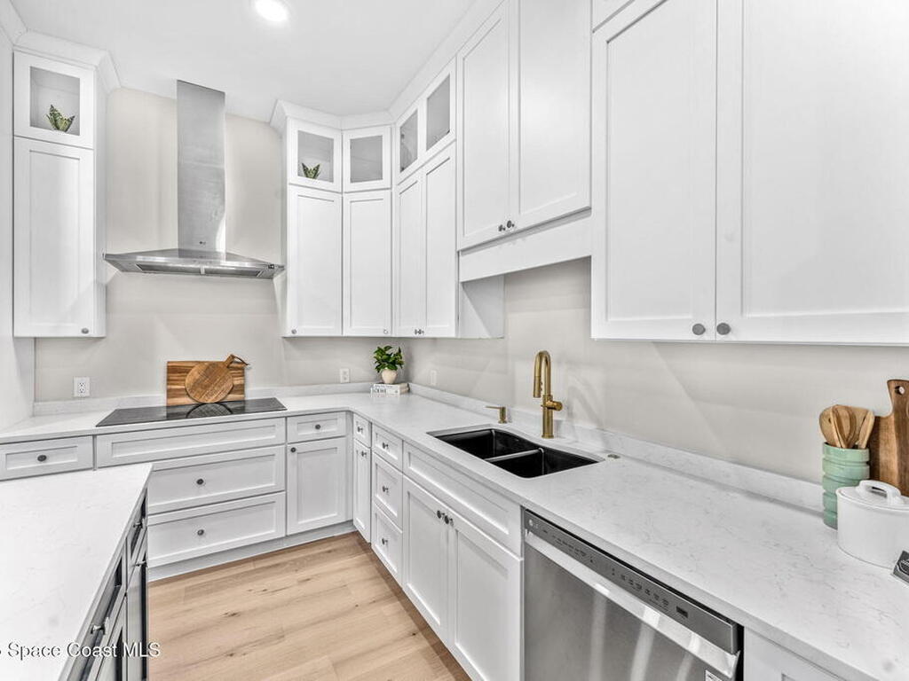 30 Eighth Avenue, Indialantic, FL 32903