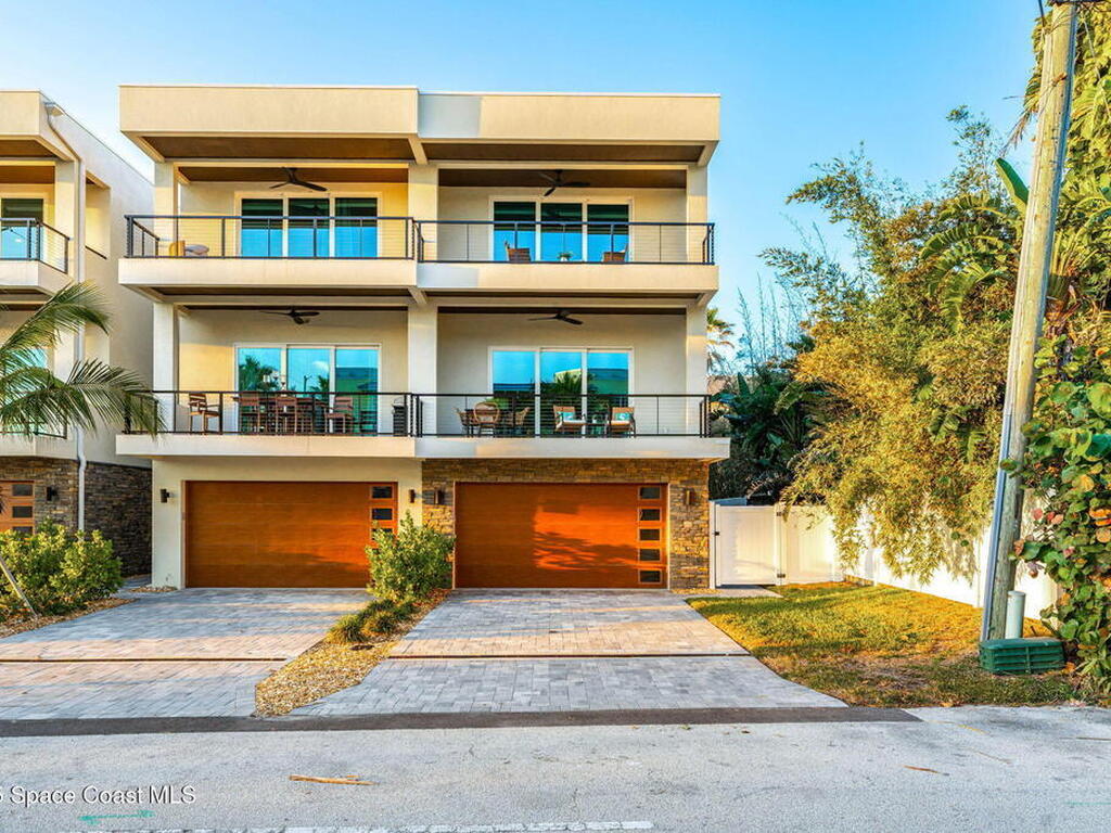 30 Eighth Avenue, Indialantic, FL 32903