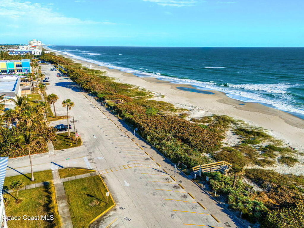 30 Eighth Avenue, Indialantic, FL 32903