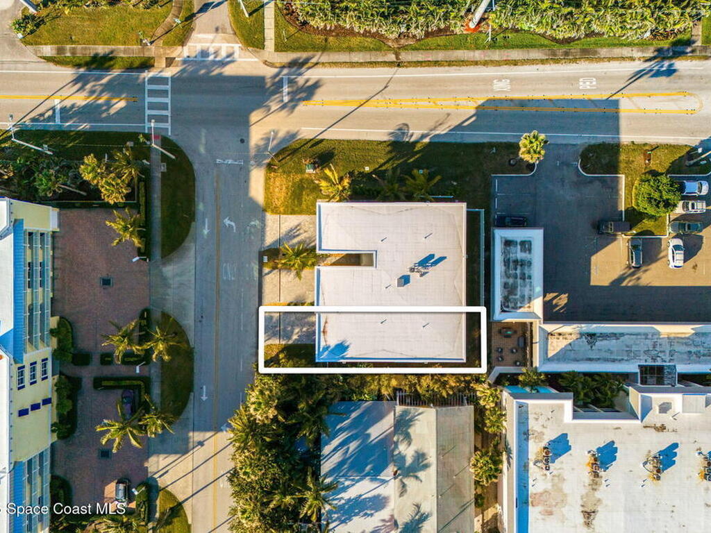 30 Eighth Avenue, Indialantic, FL 32903