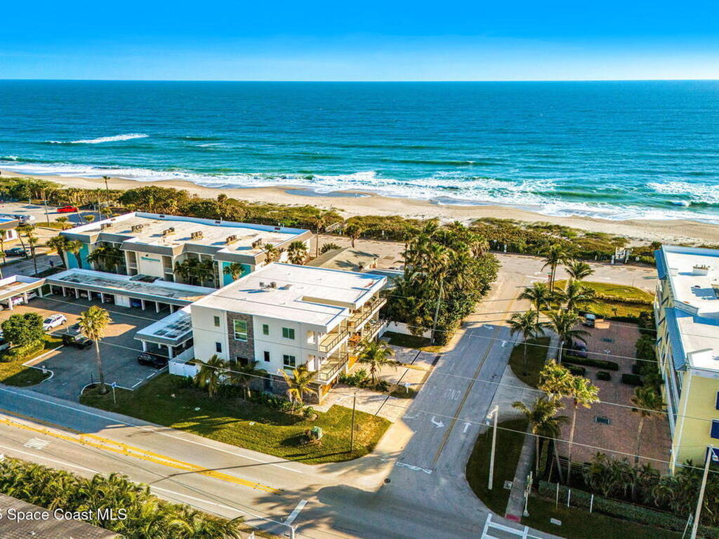 30 Eighth Avenue, Indialantic, FL 32903