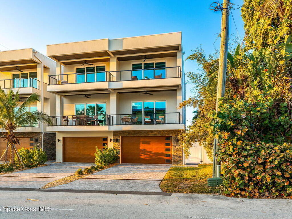 30 Eighth Avenue, Indialantic, FL 32903