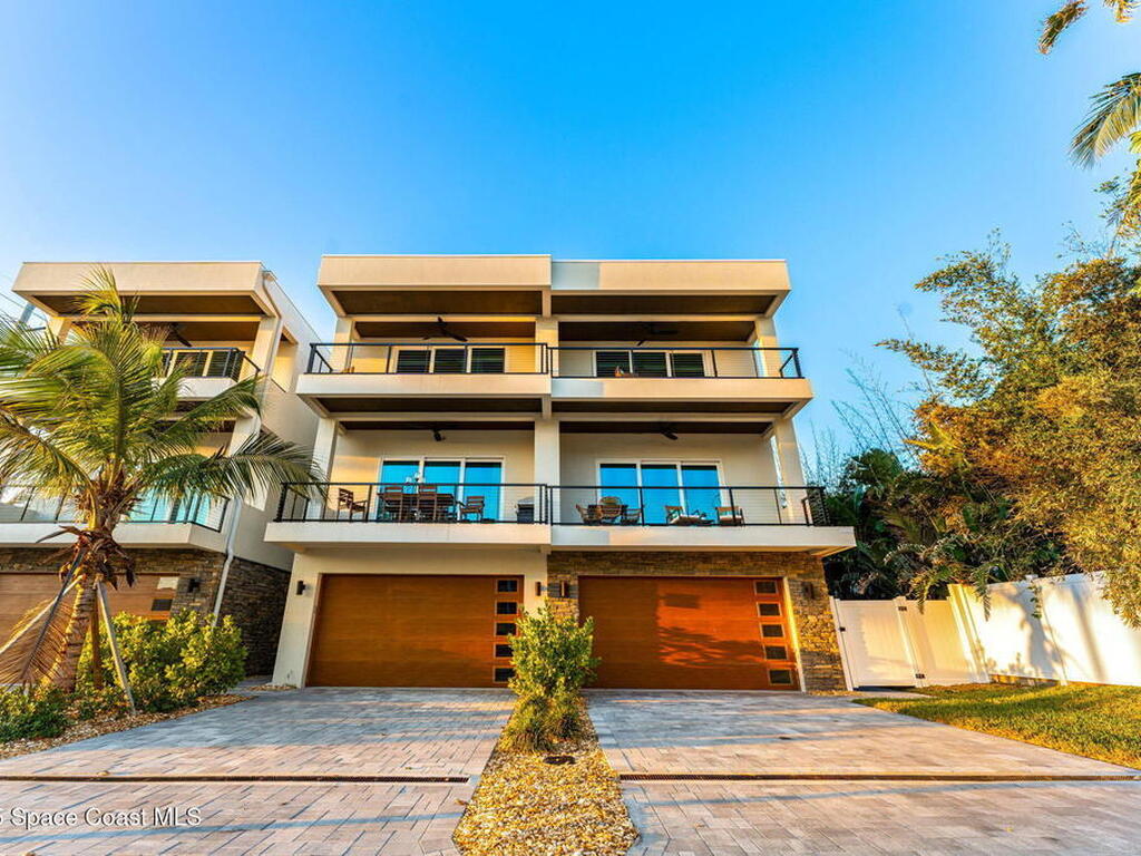 30 Eighth Avenue, Indialantic, FL 32903