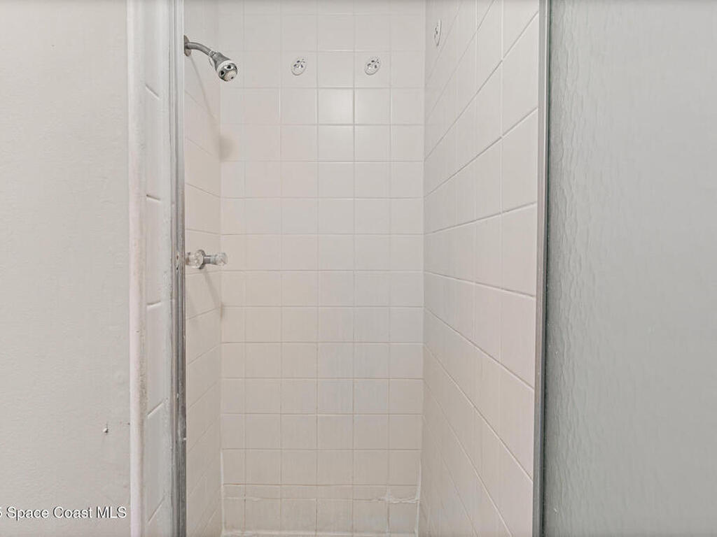 200 Saint Lucie Lane, Cocoa Beach, FL 32931