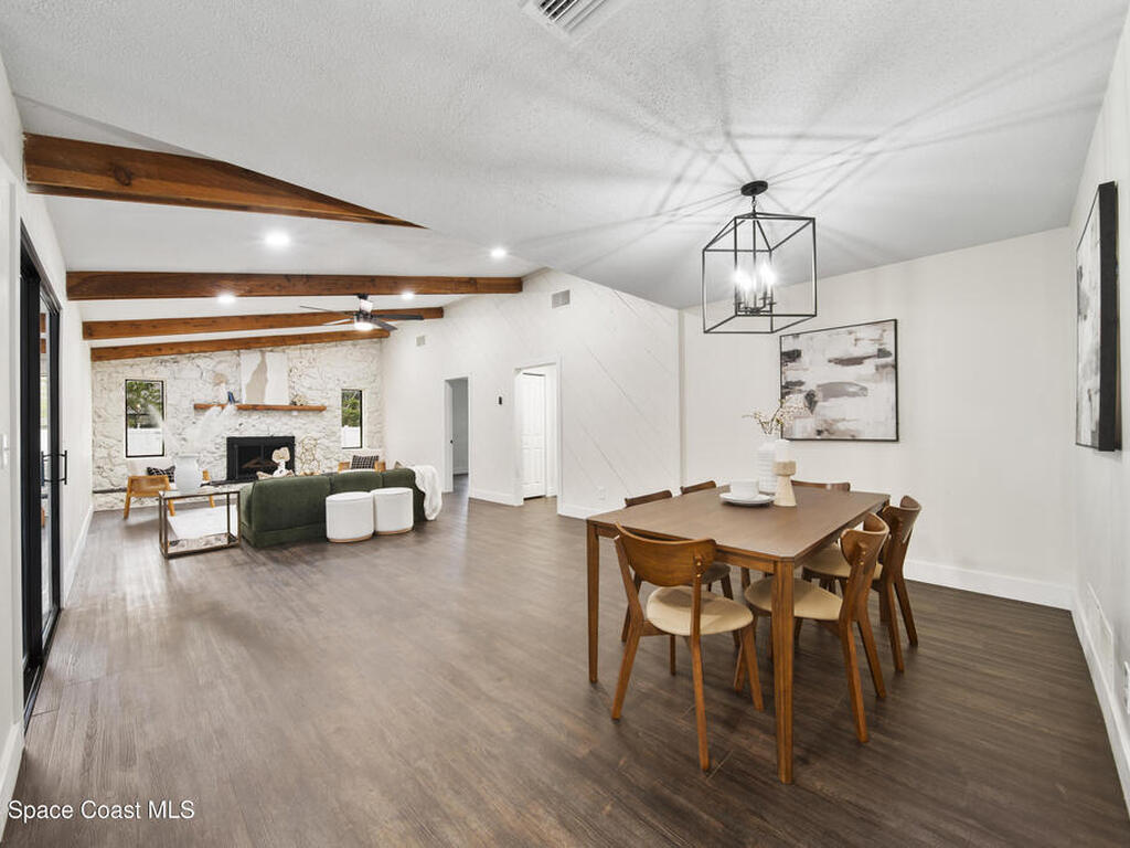 1523 N Beach Street, Ormond Beach, FL 32174