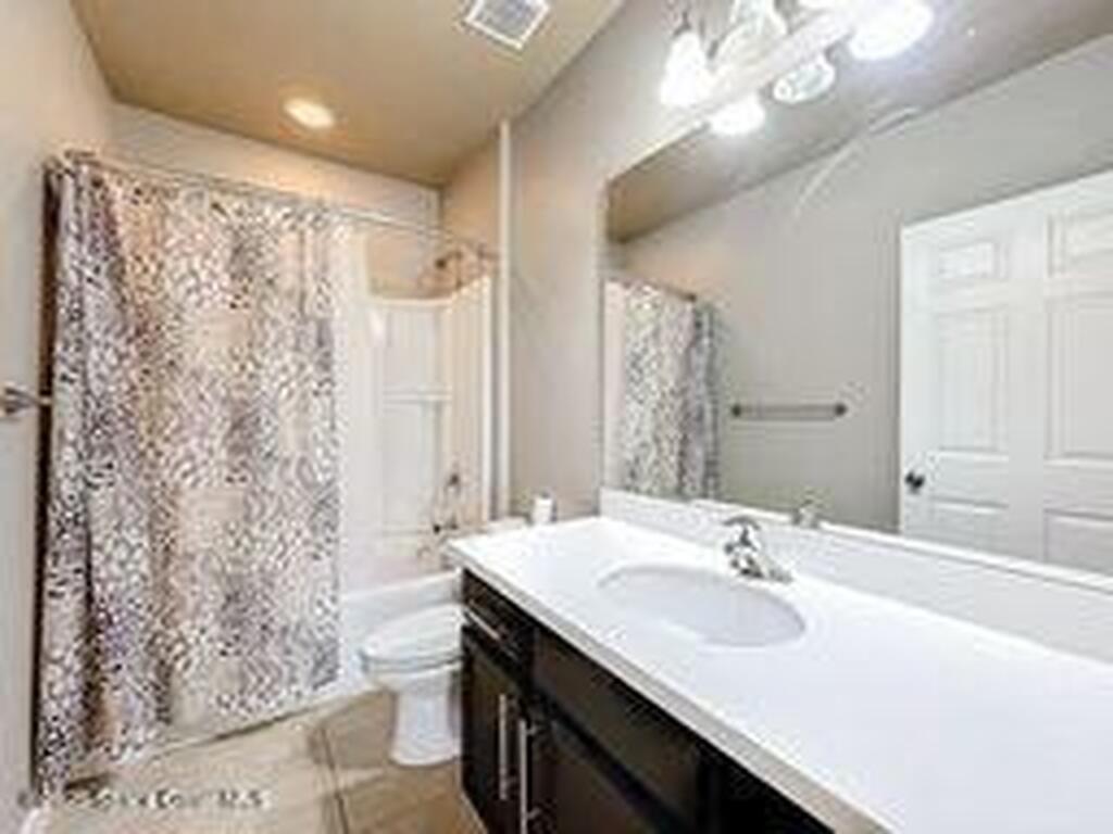 1837 Elkins Point Point, Melbourne, FL 32935