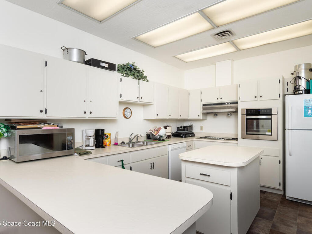 9012 Brighton Court, West Melbourne, FL 32904