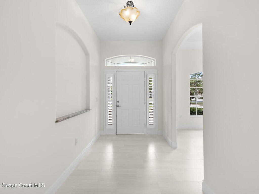 344 Antrim Gardens Court, Melbourne, FL 32904