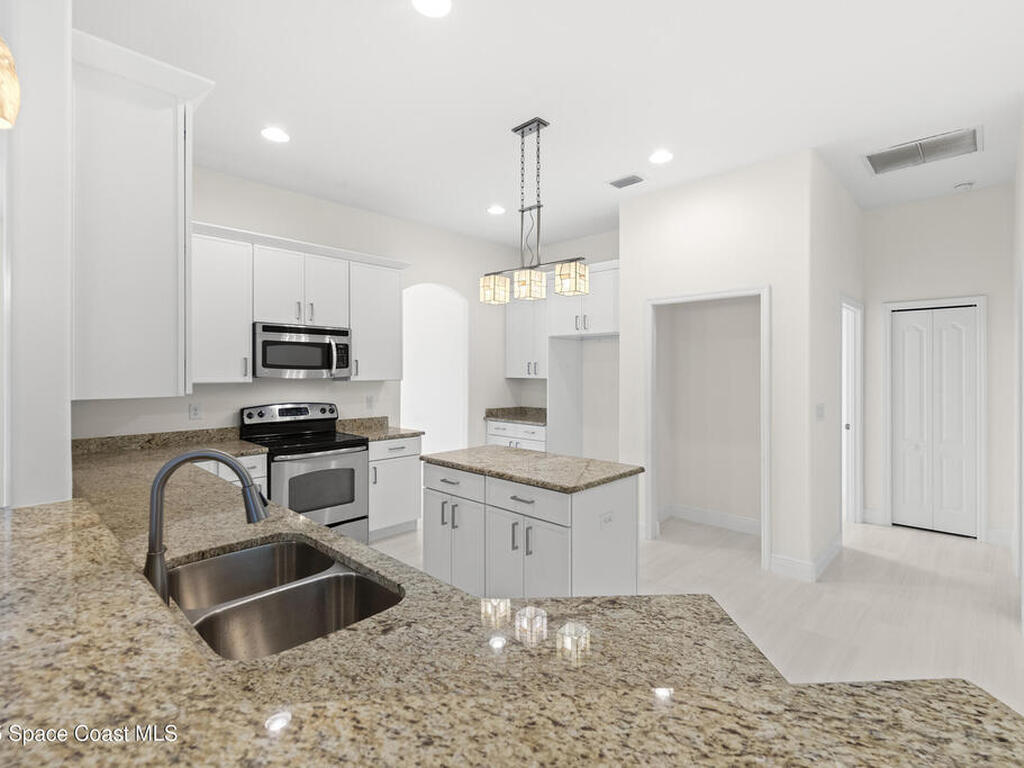 344 Antrim Gardens Court, Melbourne, FL 32904