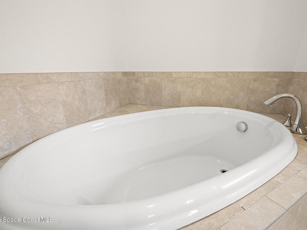 344 Antrim Gardens Court, Melbourne, FL 32904
