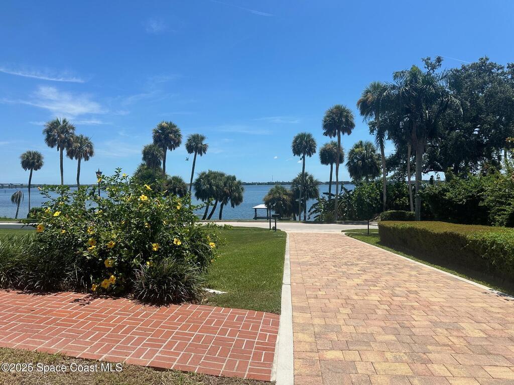 1613 N Indian River Drive, Cocoa, FL 32922