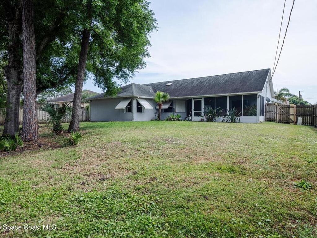 1613 Glenridge Street, Palm Bay, FL 32907