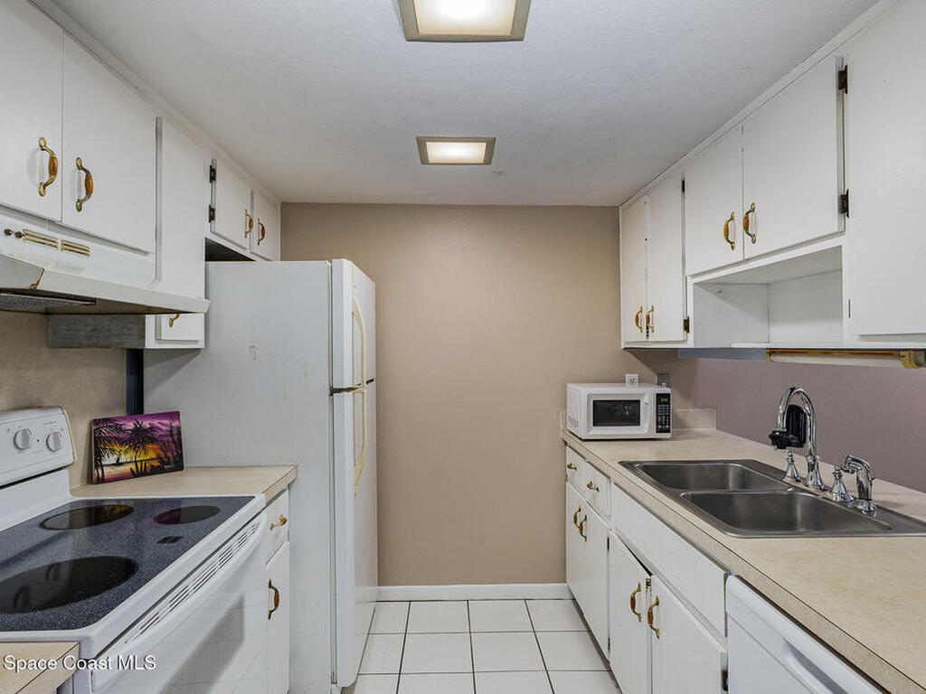 109 San Paulo Circle, West Melbourne, FL 32904