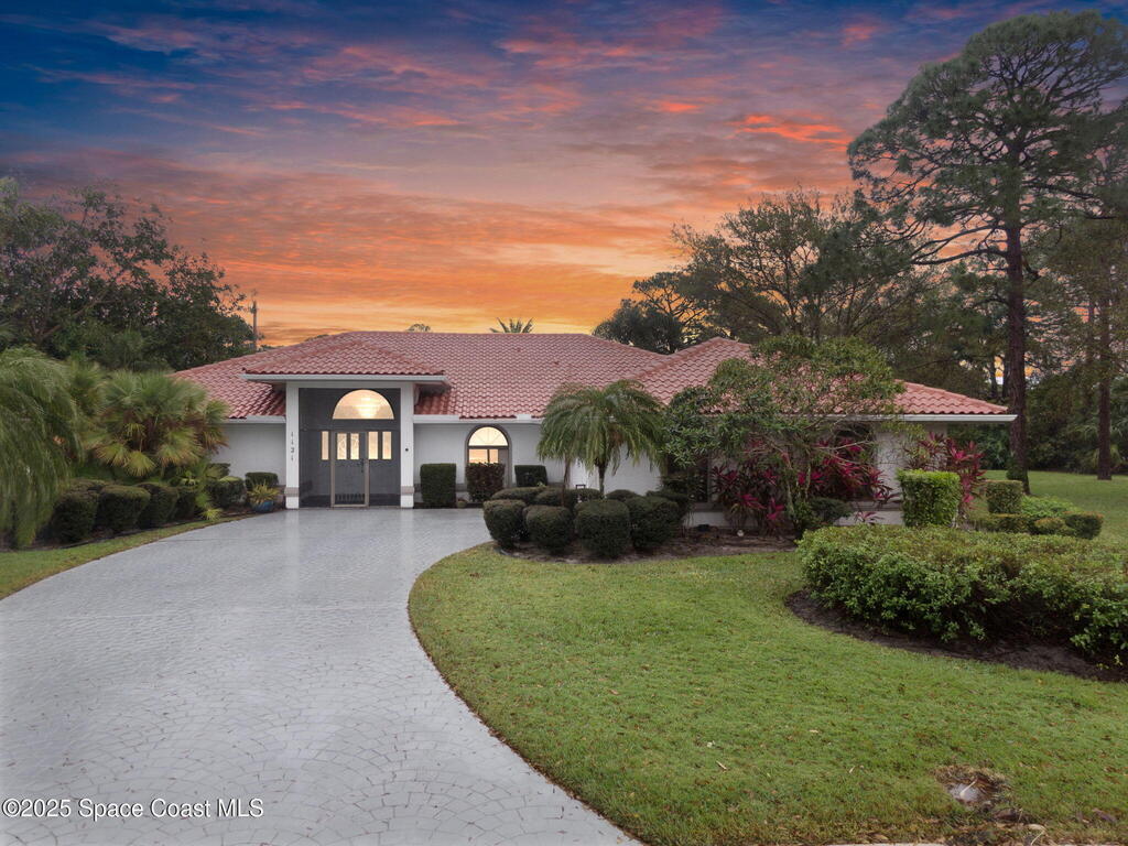 1121 SW Forest Hill Cove, Port St. Lucie, FL 34986