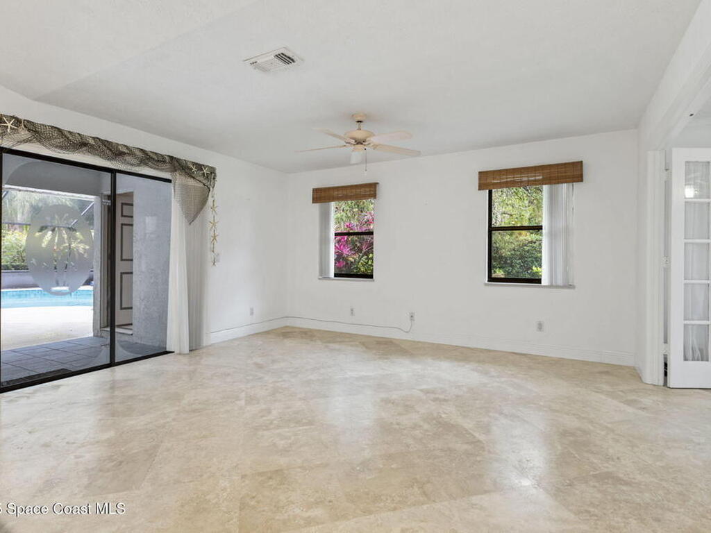 1121 SW Forest Hill Cove, Port St. Lucie, FL 34986