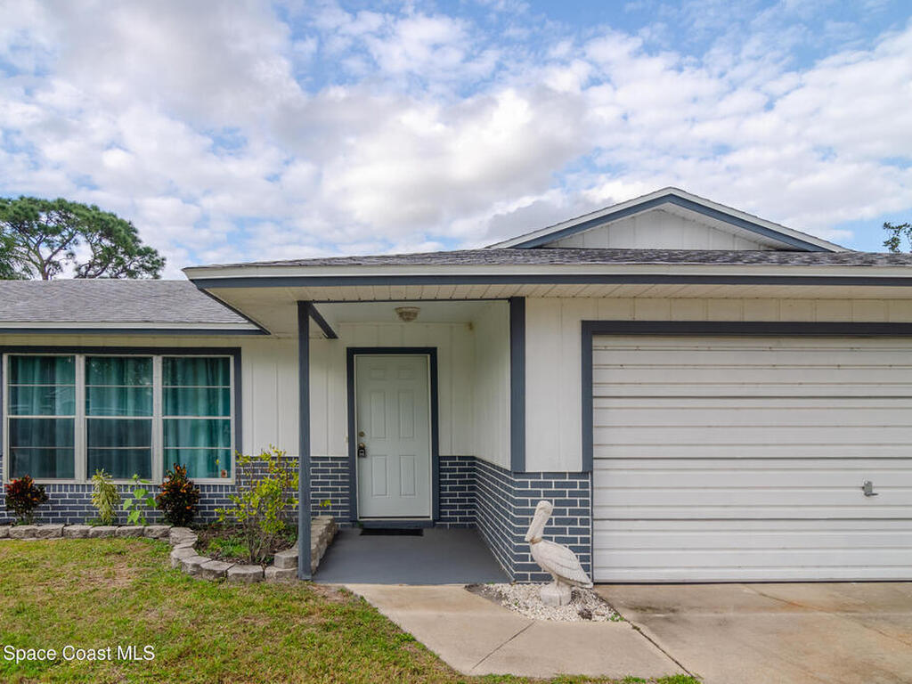 627 Binney Street, Palm Bay, FL 32907
