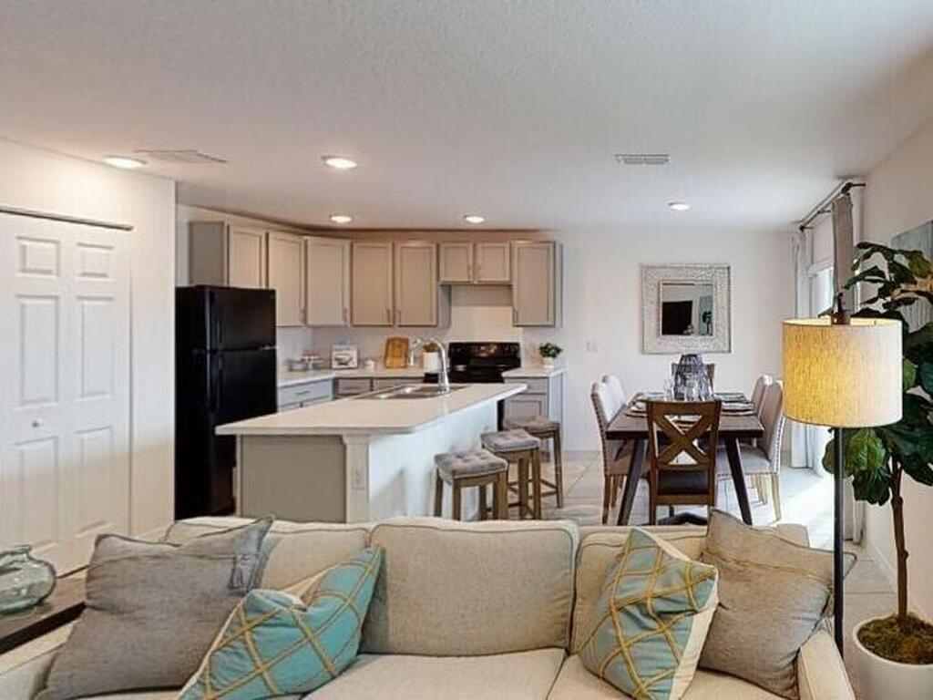 1020 Happiness Avenue, Palm Bay, FL 32908