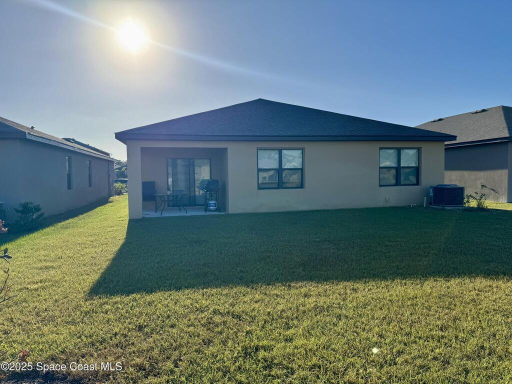 233 Bubbling Lane, Palm Bay, FL 32907