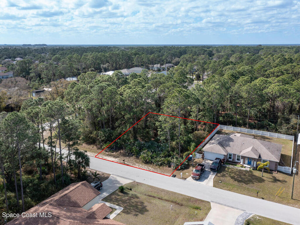 1450 Hanscom Road, Palm Bay, FL 32908