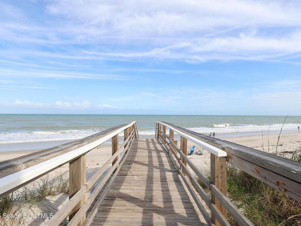 8367 Baytree Drive, Vero Beach, FL 32963