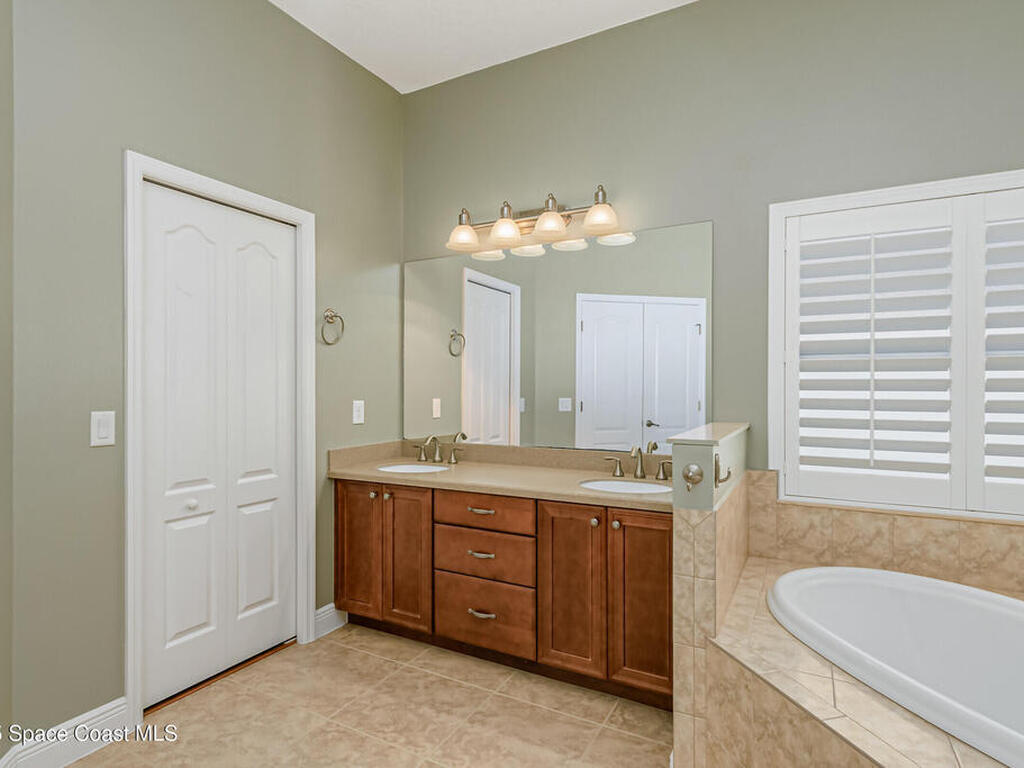 3514 Soft Breeze Circle, Melbourne, FL 32904