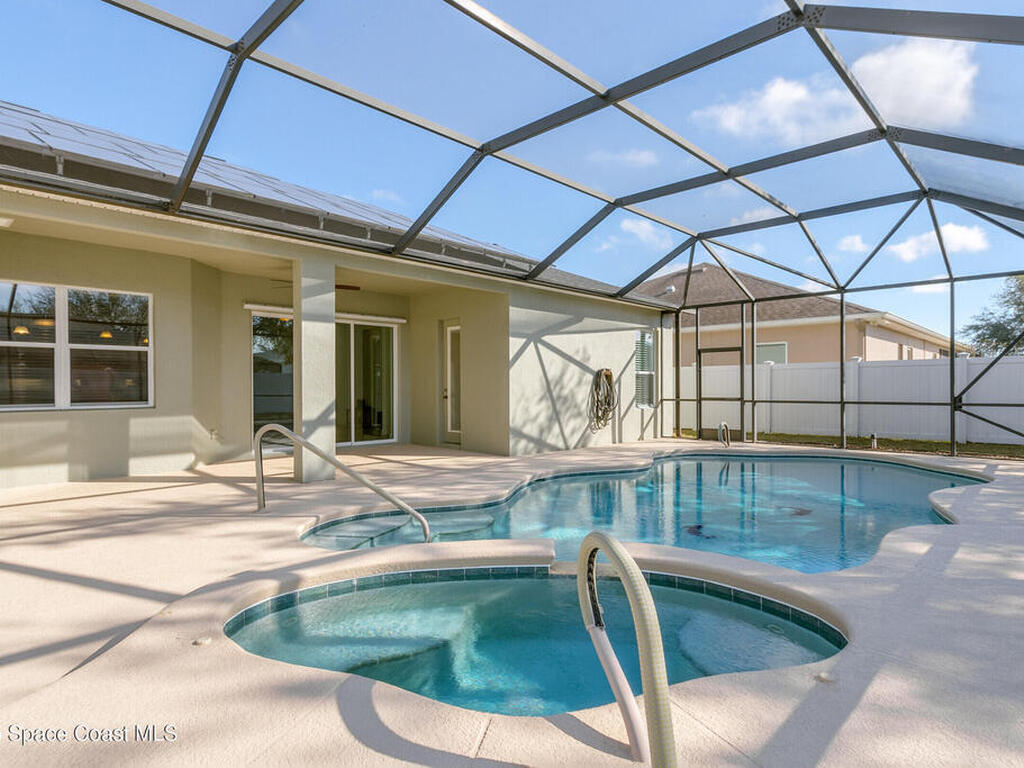 3514 Soft Breeze Circle, Melbourne, FL 32904