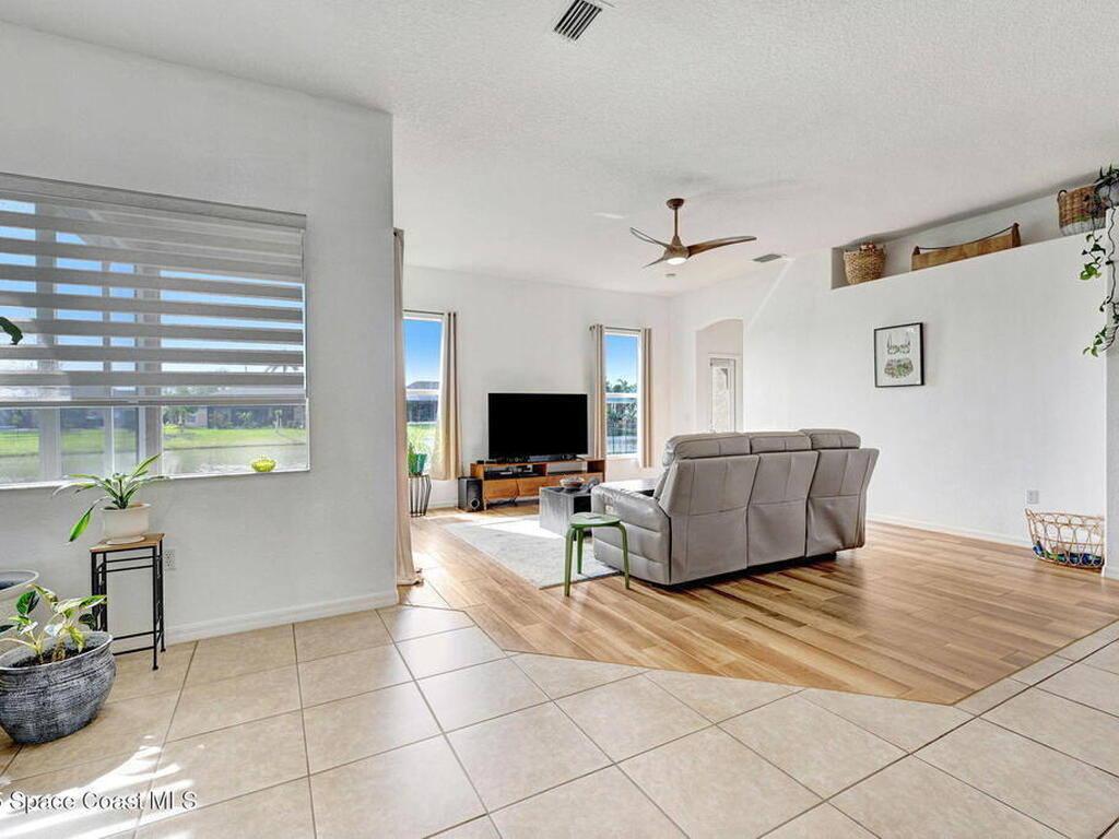 2102 Woodfield Circle, Melbourne, FL 32904