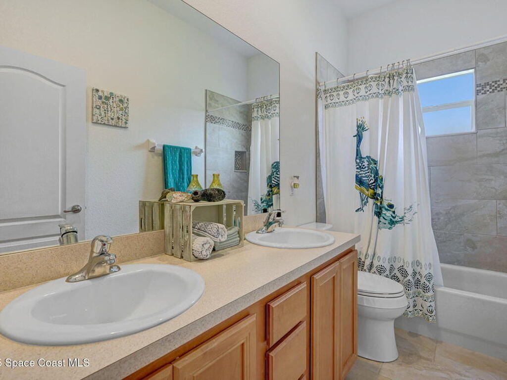 2102 Woodfield Circle, Melbourne, FL 32904