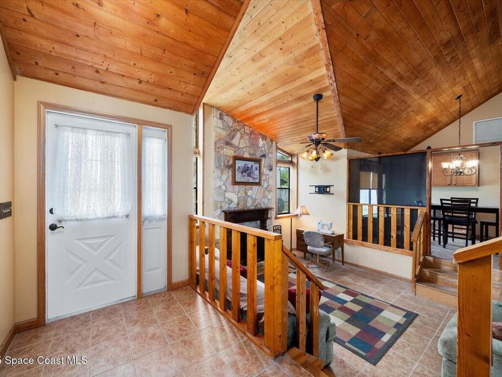 430 11th Lane, Vero Beach, FL 32962