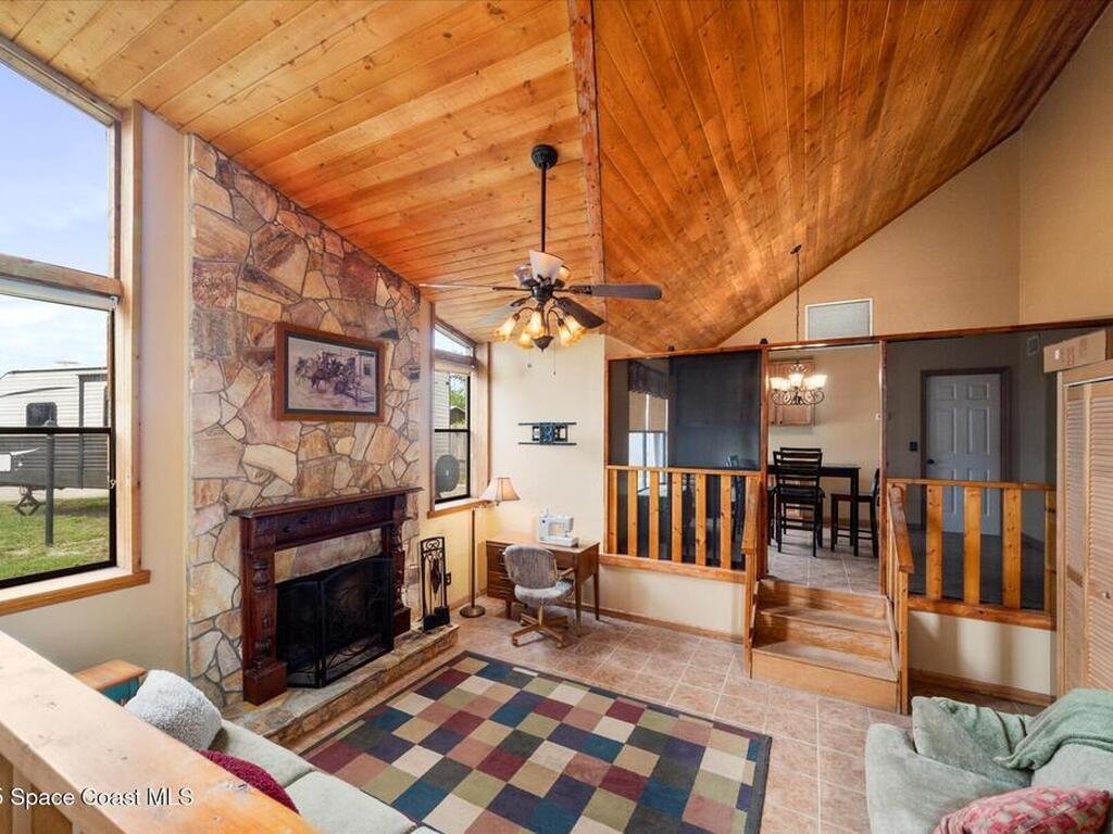 430 11th Lane, Vero Beach, FL 32962
