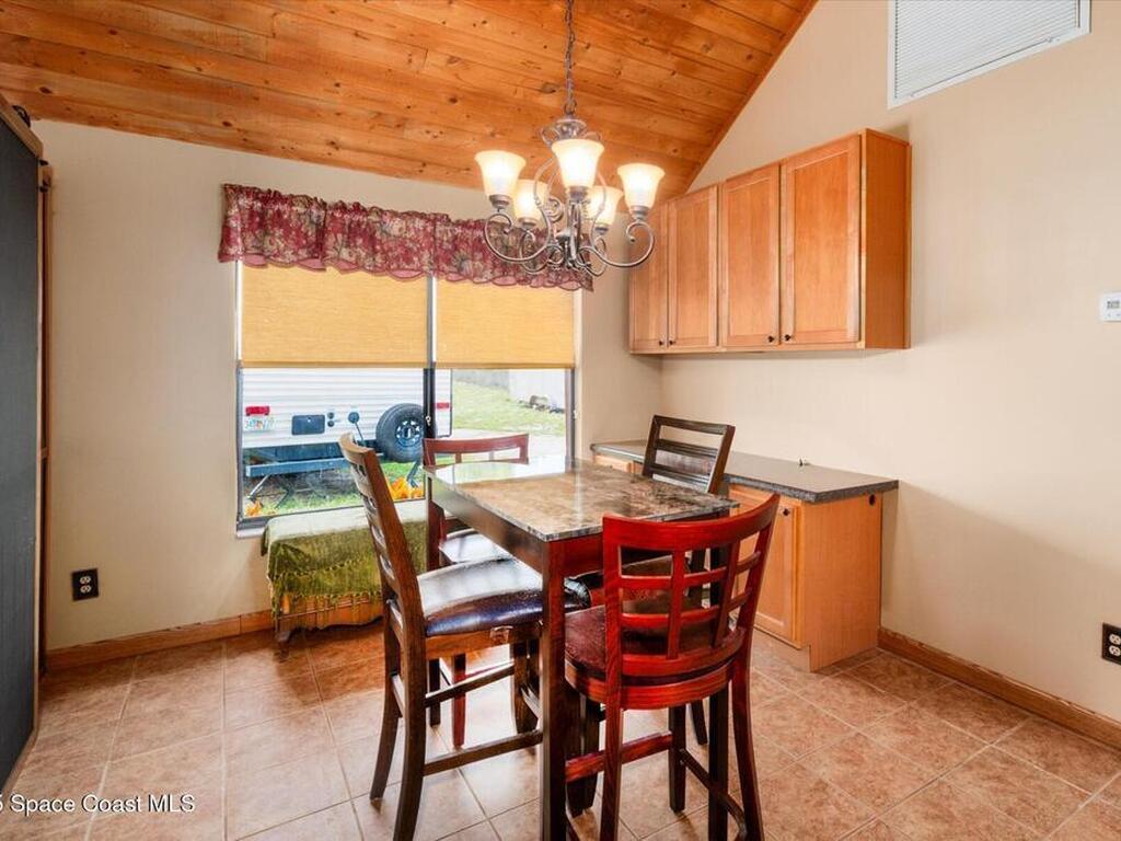430 11th Lane, Vero Beach, FL 32962